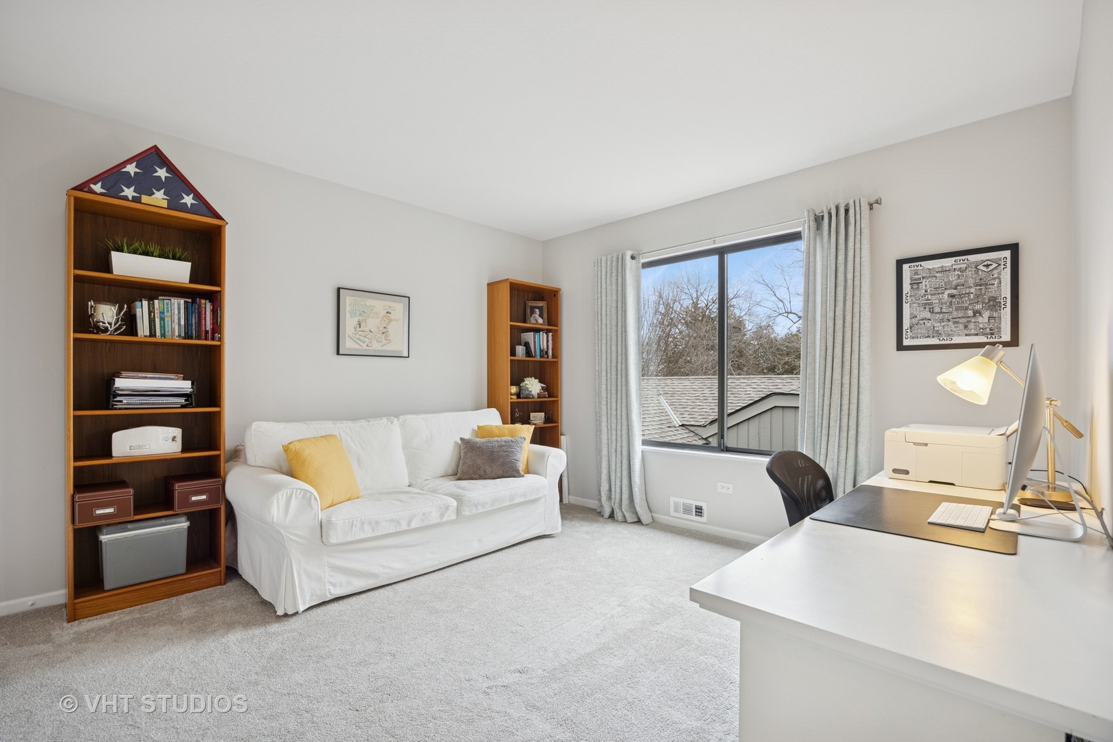 446 Shoreline Road Lake Barrington, IL 60010 - Photo 22 of 34 Gallery Image 22