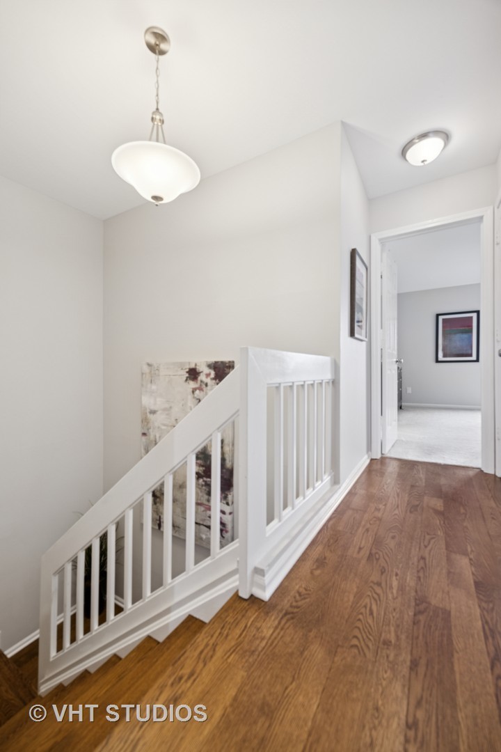 446 Shoreline Road Lake Barrington, IL 60010 - Photo 24 of 34 Gallery Image 24