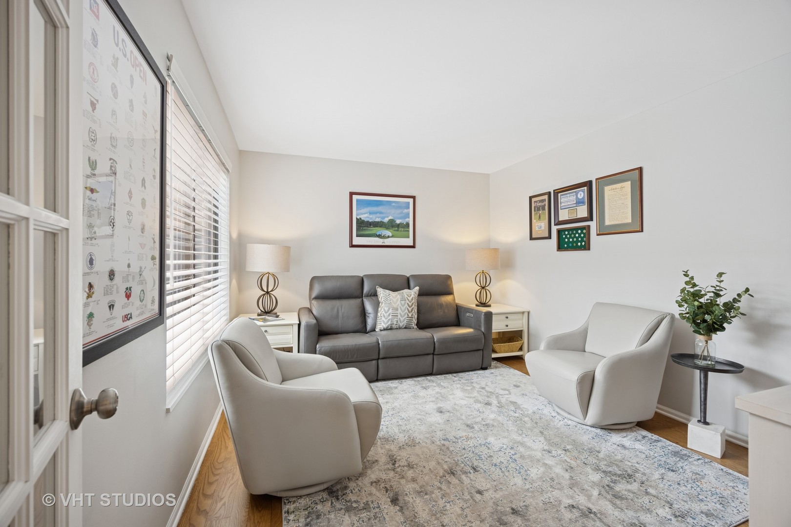446 Shoreline Road Lake Barrington, IL 60010 - Photo 10 of 34 Gallery Image 10