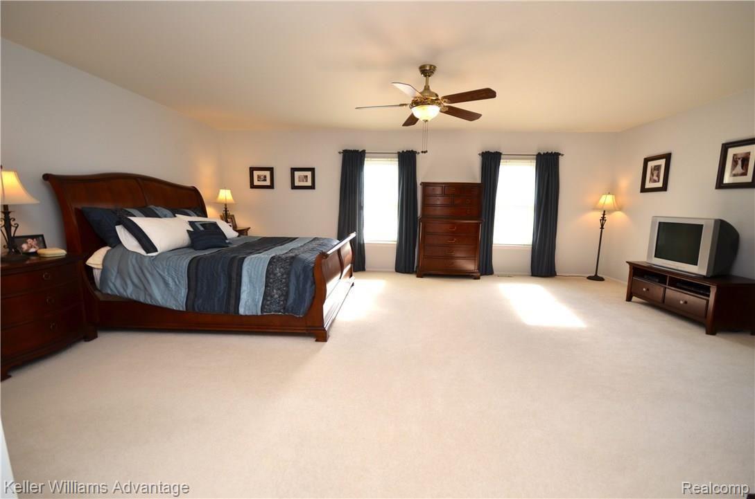 22390 Innsbrook Northville, MI 48167 - Photo 28 of 69 DSC_5461.jpg