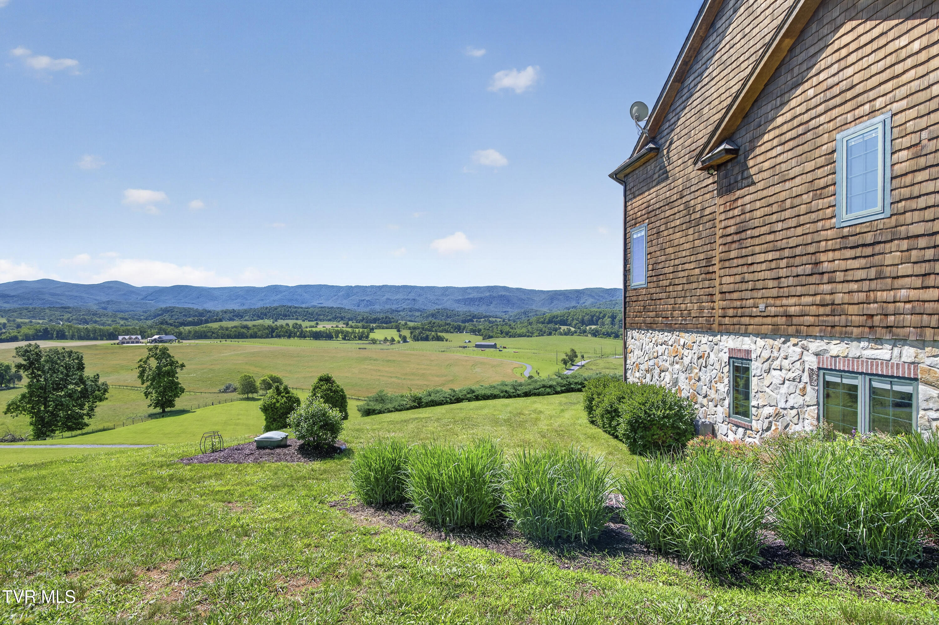 15277 Bishop Road Chilhowie, VA 24319 - Photo 75 of 92 15277-Bishop-Rd-Chilhowie-VA Cynthia-Rou