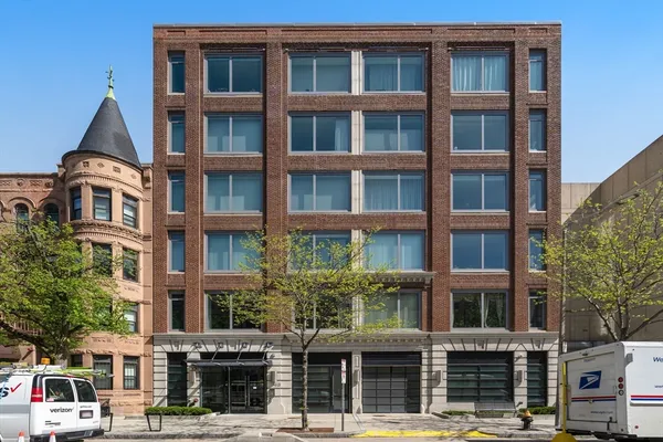 $5,900 | 43 Westland Avenue, Unit 605, Boston, MA 02115
