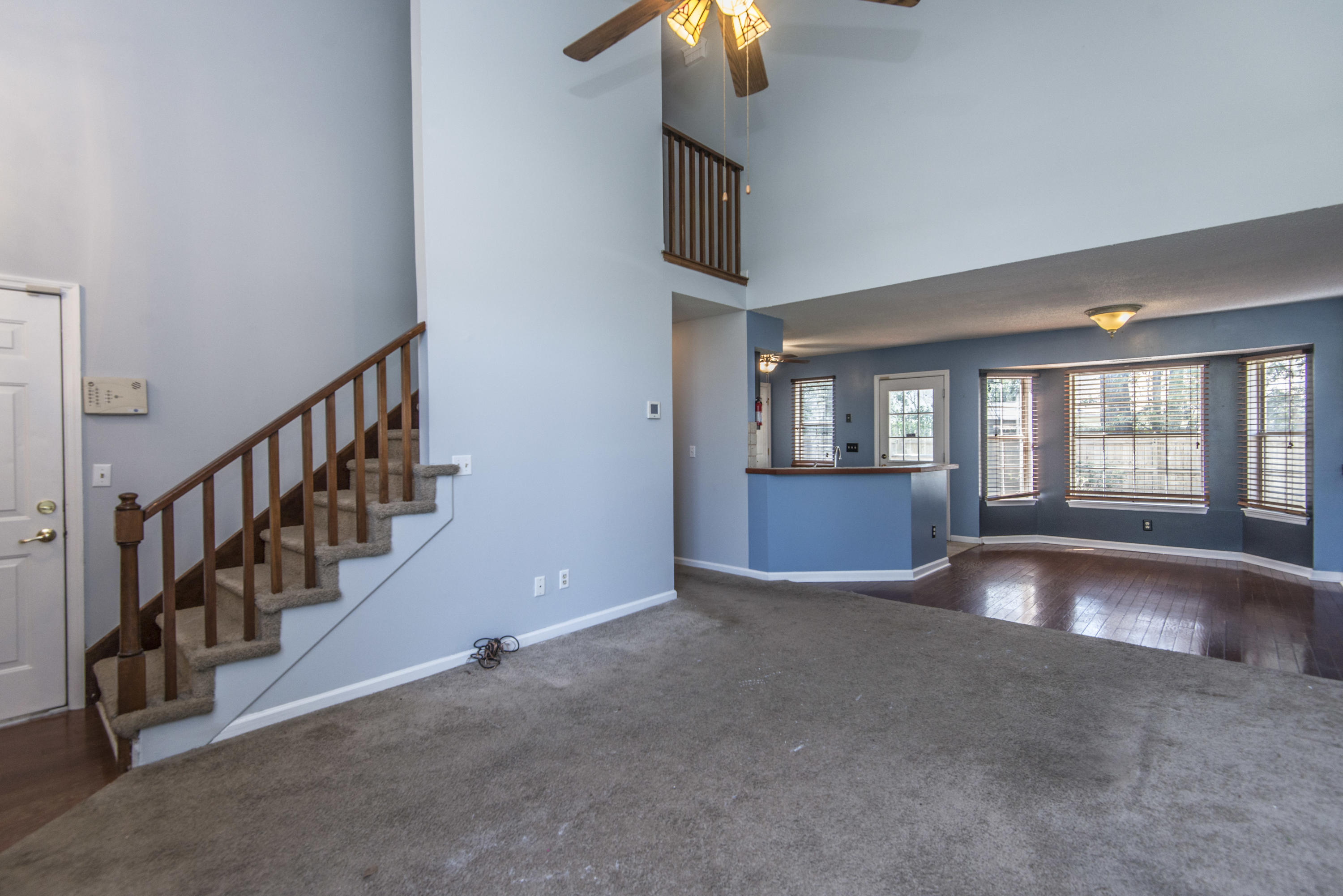 180 Paddock Way Summerville, SC 29486 - Photo 2 of 36 _DSC0839
