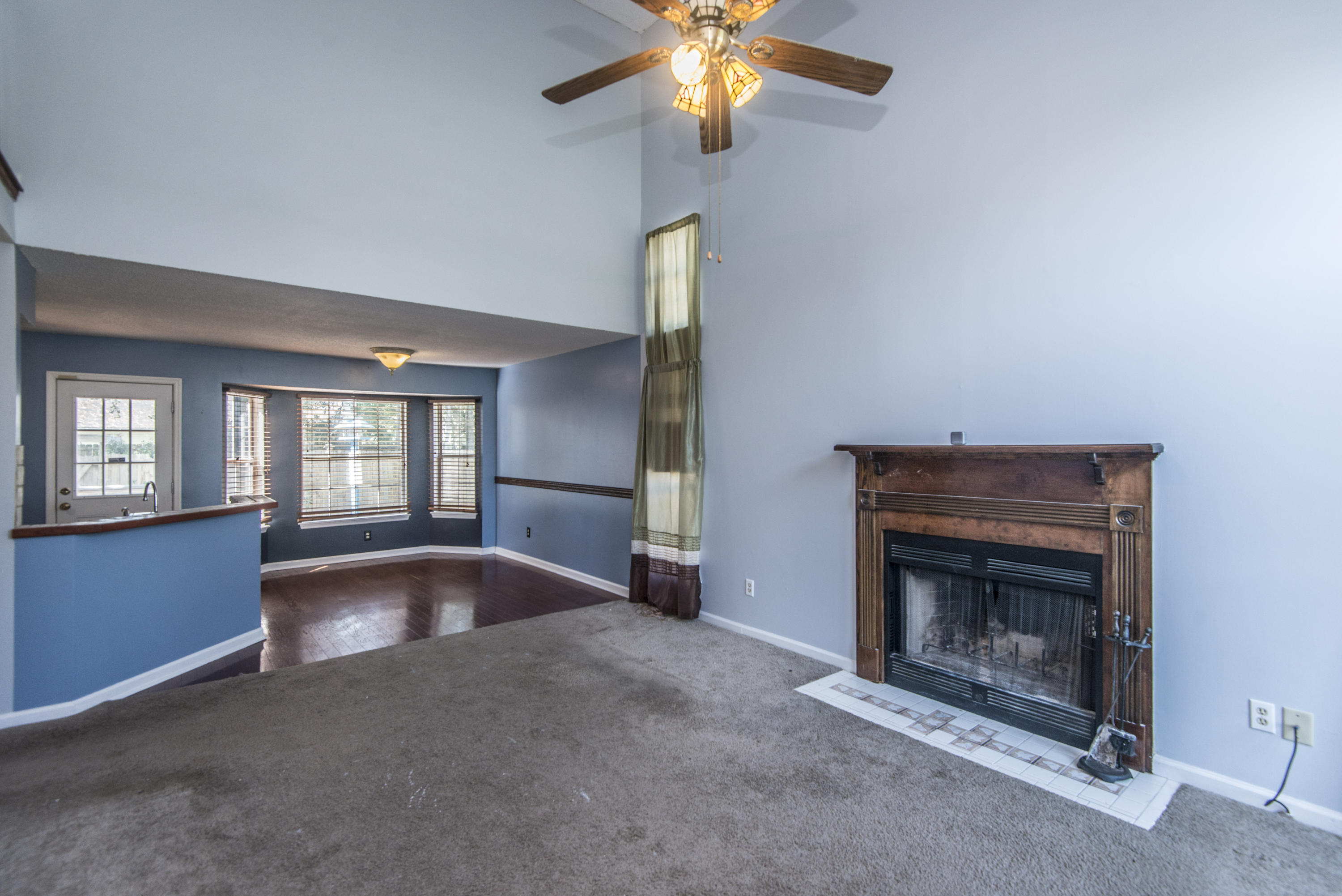 180 Paddock Way Summerville, SC 29486 - Photo 3 of 36 _DSC0840