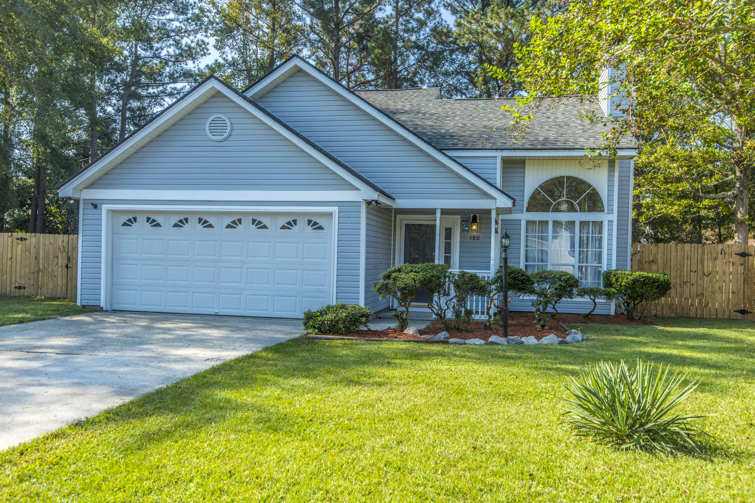 180 Paddock Way Summerville, SC 29486 - Photo 32 of 36 _DSC0823