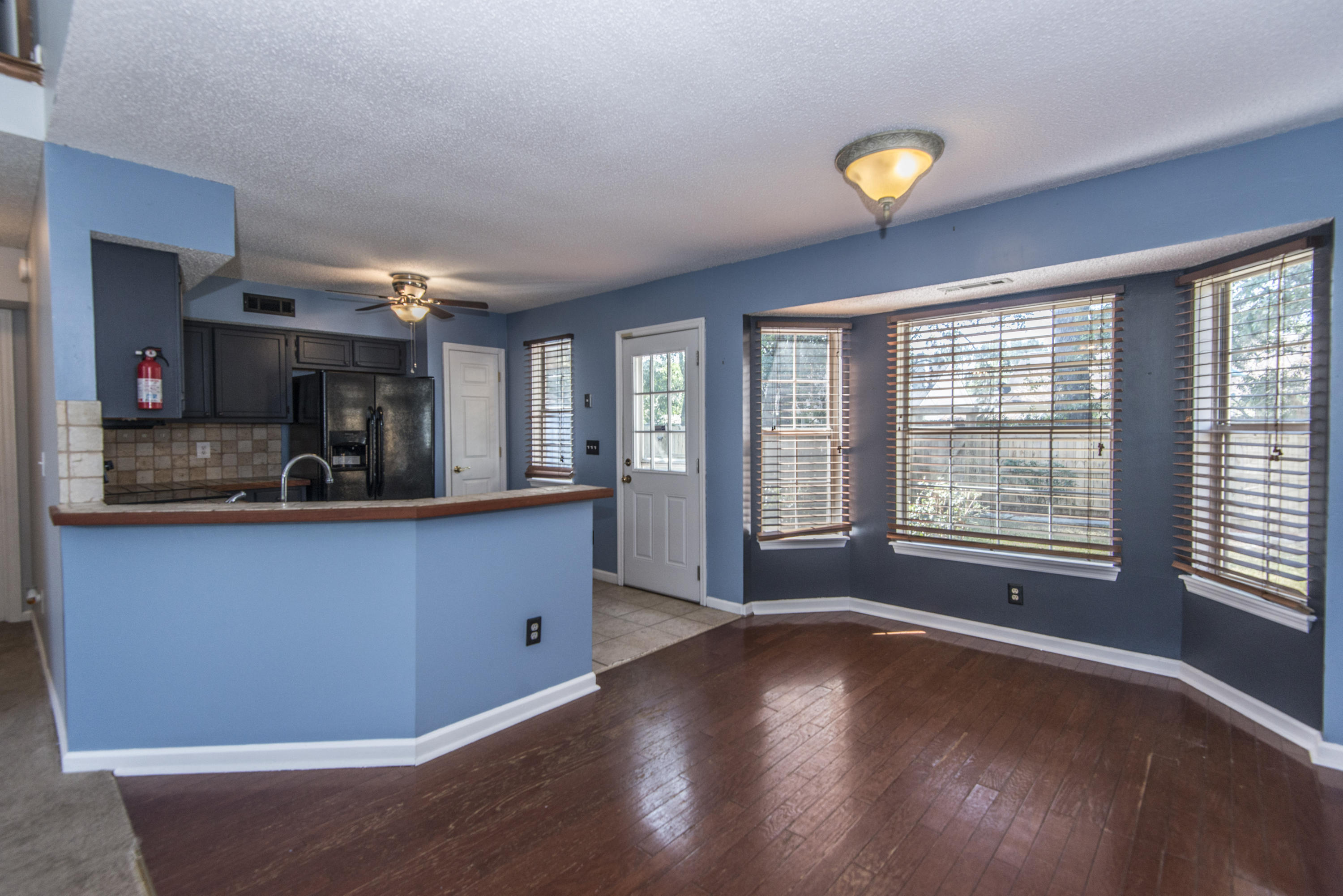 180 Paddock Way Summerville, SC 29486 - Photo 7 of 36 _DSC0842
