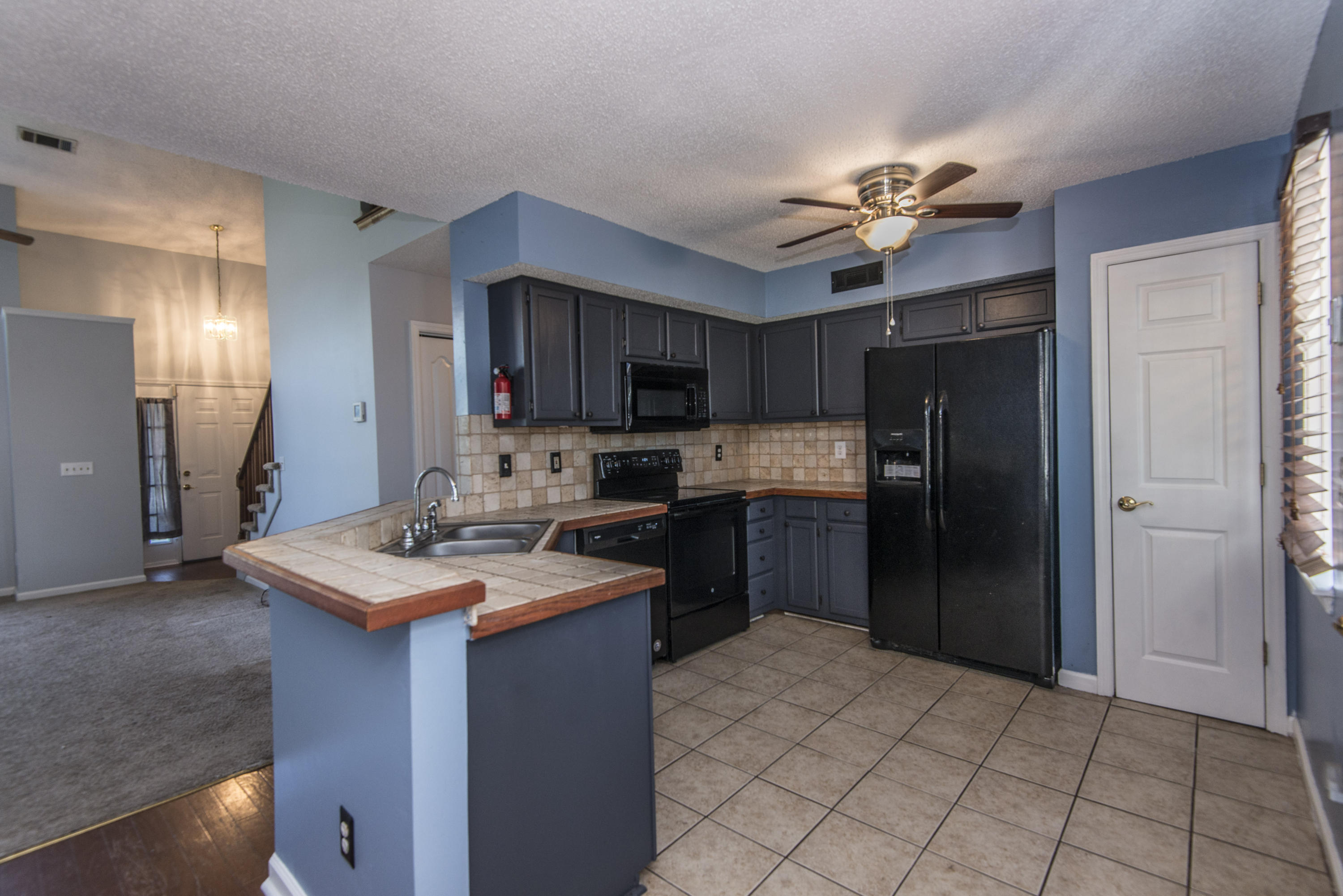 180 Paddock Way Summerville, SC 29486 - Photo 10 of 36 _DSC0846