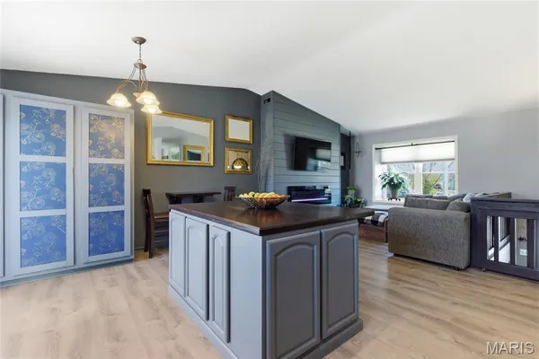 $269,900 | 1003 Mitchell Way, Pacific, MO 63069