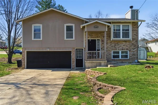 $269,900 | 1003 Mitchell Way, Pacific, MO 63069