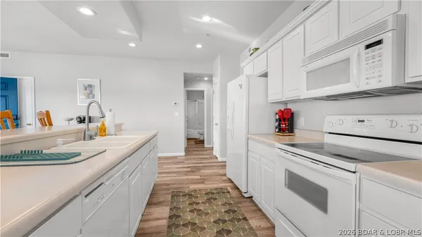 $510,000 | 36 Monarch Cove Court, Unit 6B, Lake Ozark, MO 65049