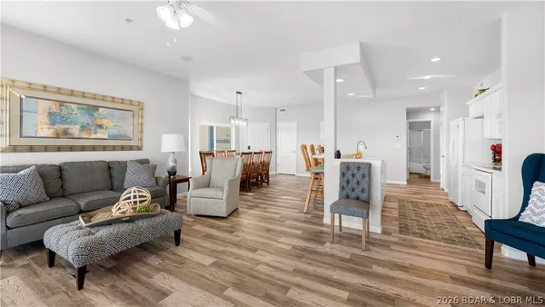 $510,000 | 36 Monarch Cove Court, Unit 6B, Lake Ozark, MO 65049