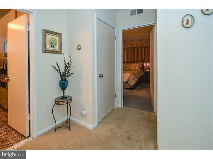 1203 Cromwell Road Glenside, PA 19038 - Photo 11 of 23 Hallway