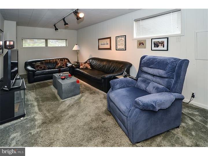 1203 Cromwell Road Glenside, PA 19038 - Photo 18 of 23 Family Room