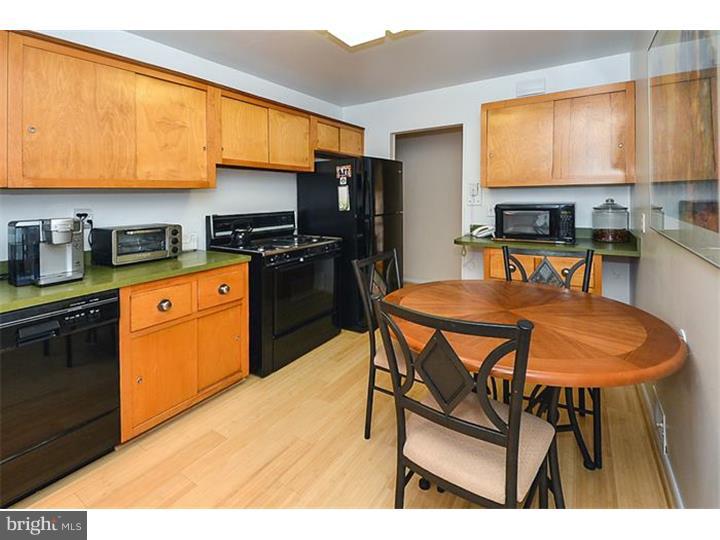 1203 Cromwell Road Glenside, PA 19038 - Photo 8 of 23 Kitchen