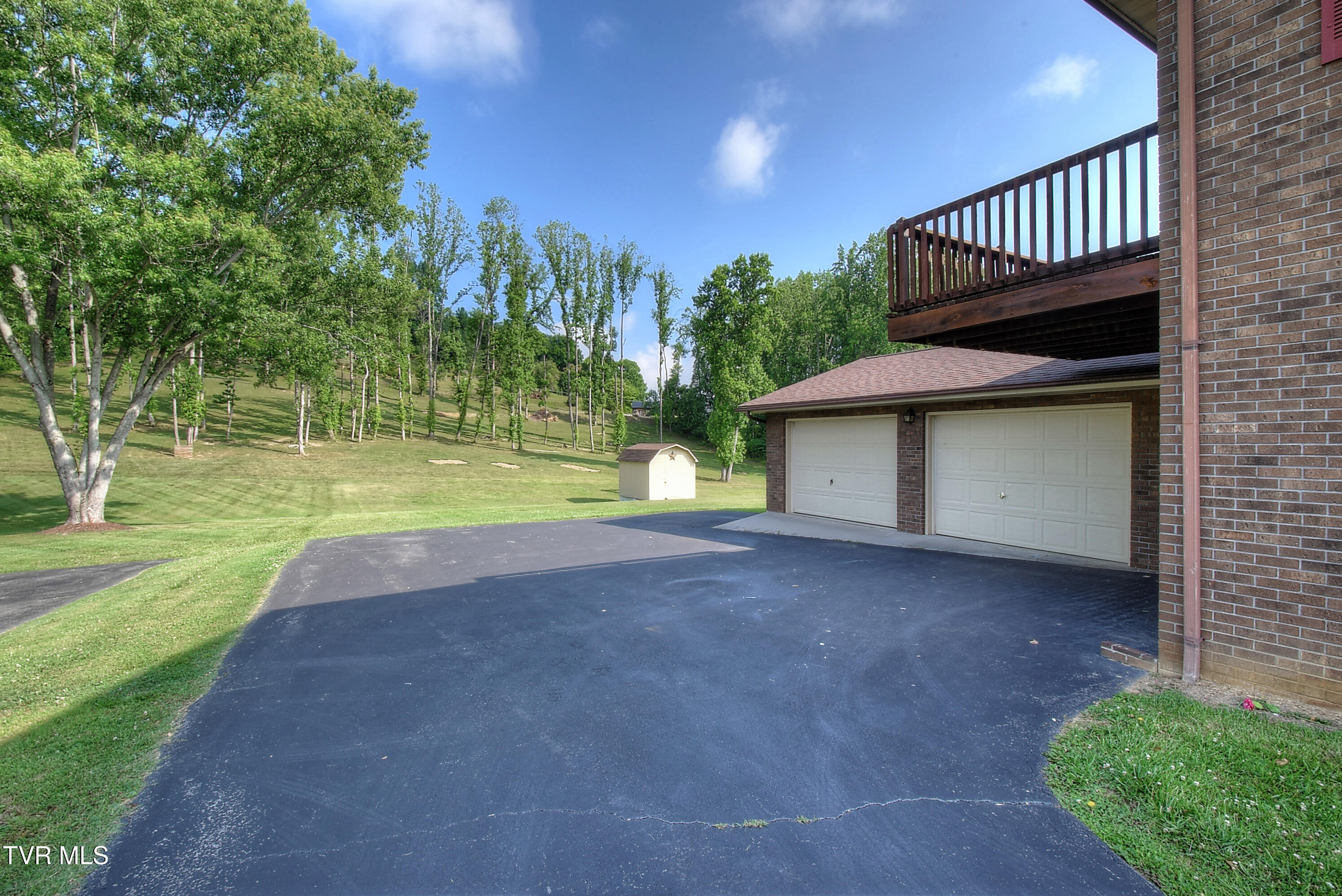 146 Clay Little Road Elizabethton, TN 37643 - Photo 46 of 54 DSC_0736_37_38_39_40_41