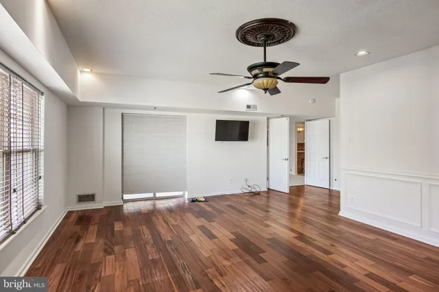 $279,000 | 6072 Main Street, Voorhees, NJ 08043