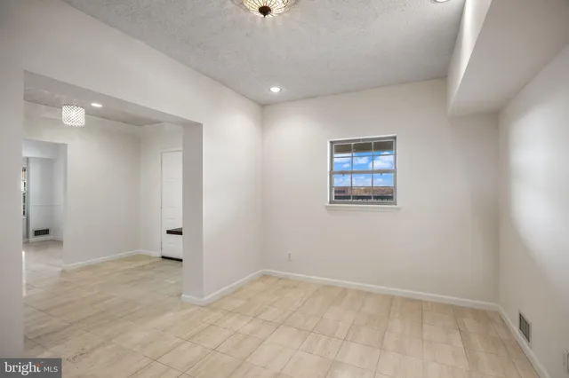 $279,000 | 6072 Main Street, Voorhees, NJ 08043