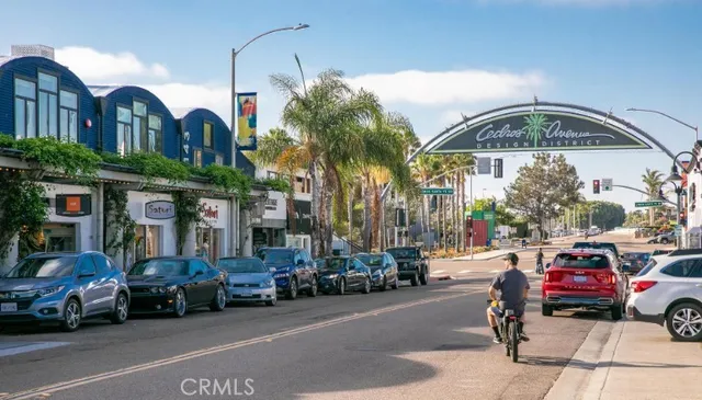 $1,915,000 | 217 North Acacia Avenue, Solana Beach, CA 92075