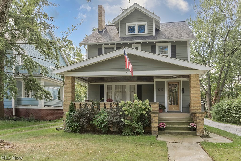 3242 Ormond Road Cleveland, OH 44118 - Photo 1 of 30 Gallery Image 1