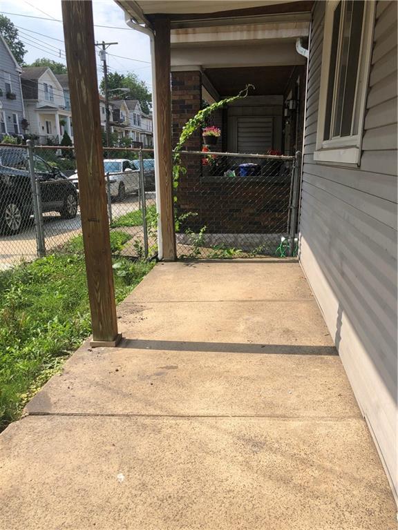 224 Edith Street Pittsburgh, PA 15211 - Photo 2 of 18 Gallery Image 2