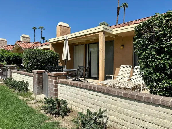 a view of a house with street
