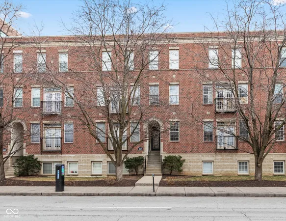 $374,900 | 219 North New Jersey Street, Unit D, Indianapolis, IN 46204