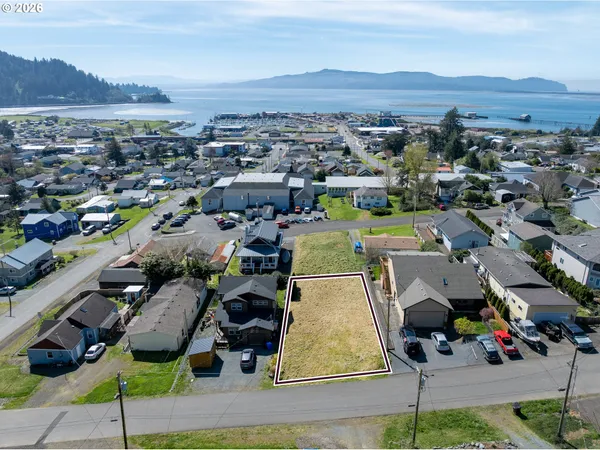 $149,900 | 607 Evergreen Avenue, Garibaldi, OR 97118