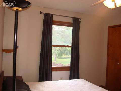 7702 Grove Ridge Road Owosso, MI 48867 - Photo 14 of 29 20422123-13.JPG