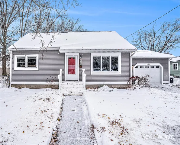 $249,900 | 2385 Lincoln Street, Muskegon, MI 49441