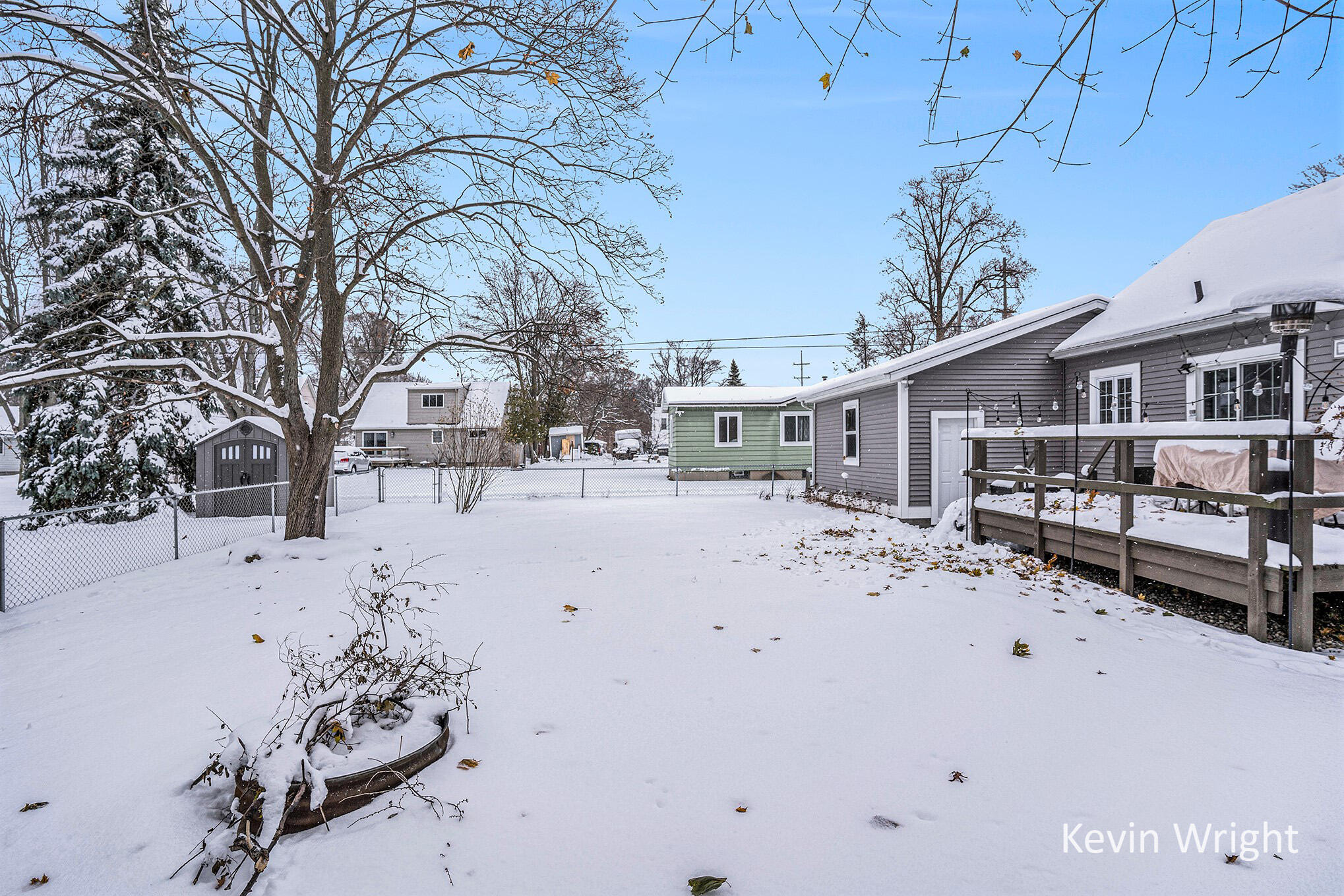 2385 Lincoln Street Muskegon, MI 49441 - Photo 4 of 29 DSC00937