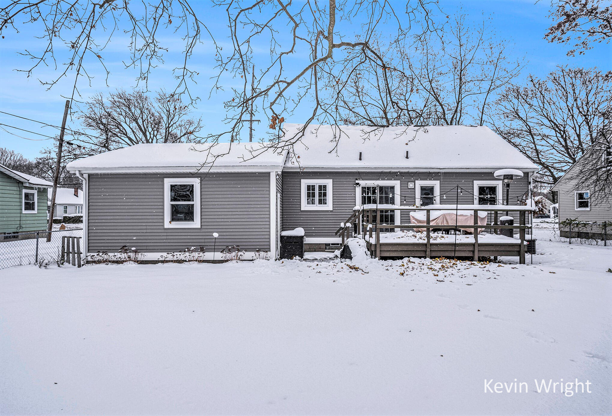 2385 Lincoln Street Muskegon, MI 49441 - Photo 6 of 29 DSC00931