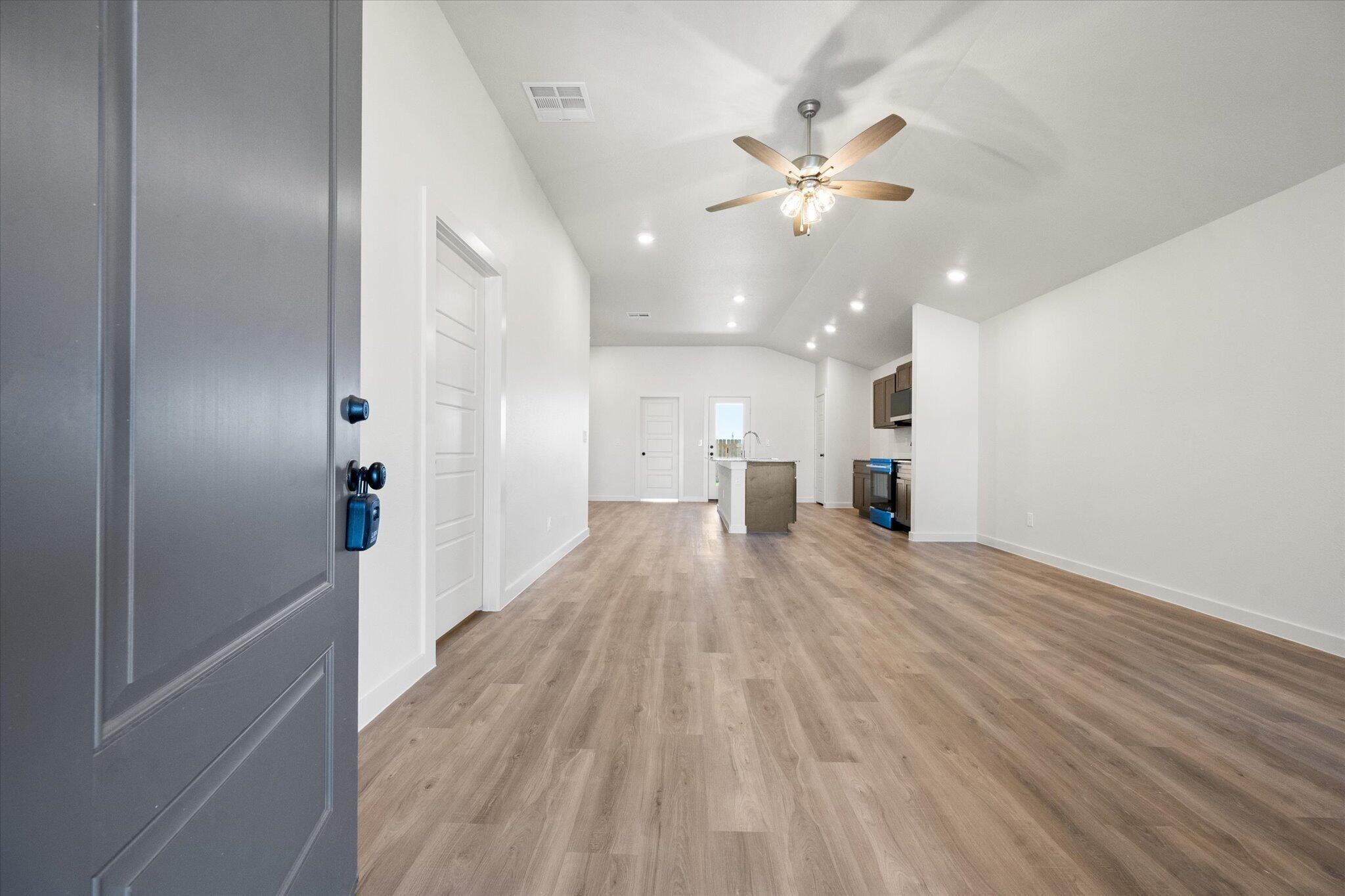 5629 Rice Street Lubbock, TX 79416 - Photo 3 of 26 03-LBK- 5629 Rice-6158