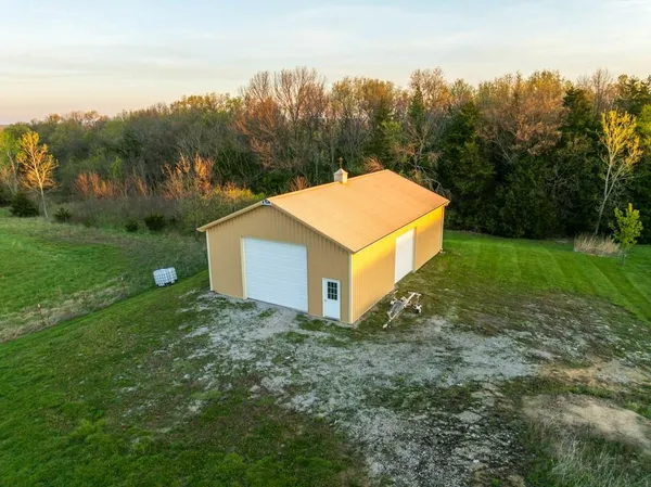 $1,000,000 | 1978 Southwest County Road 11517, Rich Hill, MO 64779