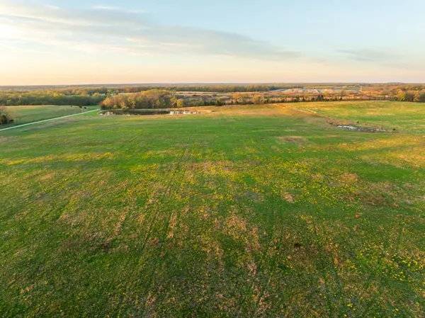 $1,000,000 | 1978 Southwest County Road 11517, Rich Hill, MO 64779