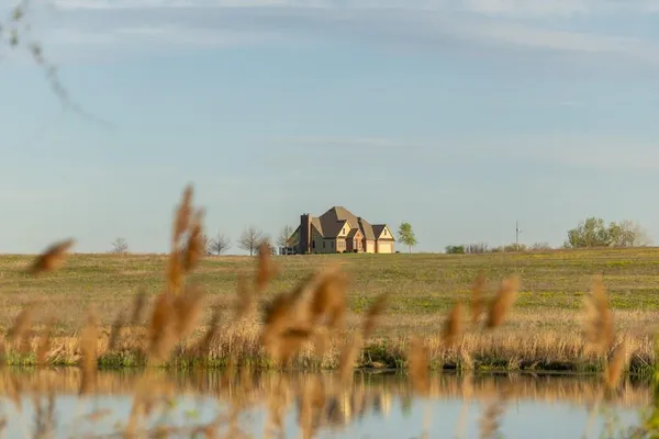 $1,000,000 | 1978 Southwest County Road 11517, Rich Hill, MO 64779