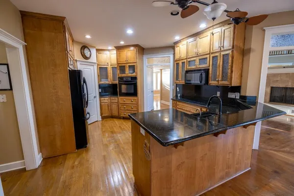 $1,000,000 | 1978 Southwest County Road 11517, Rich Hill, MO 64779