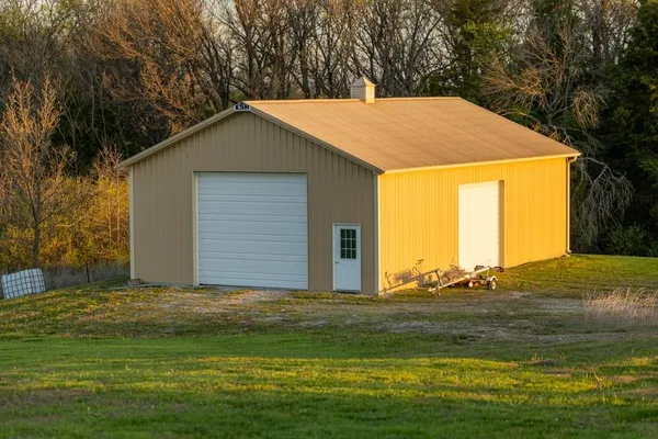 $1,000,000 | 1978 Southwest County Road 11517, Rich Hill, MO 64779