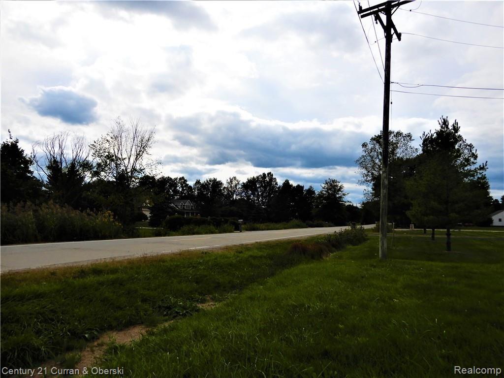 32680 West Road New Boston, MI 48164 - Photo 24 of 25 RIGHT STREET VIEW