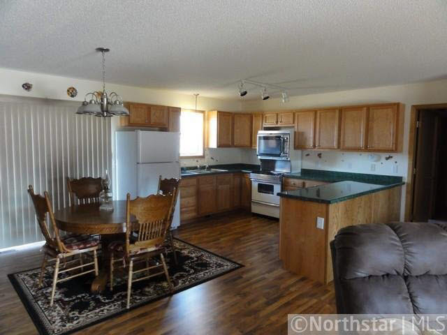 14501 Emma Road Hinckley, MN 55037 - Photo 3 of 10 Gallery Image 3