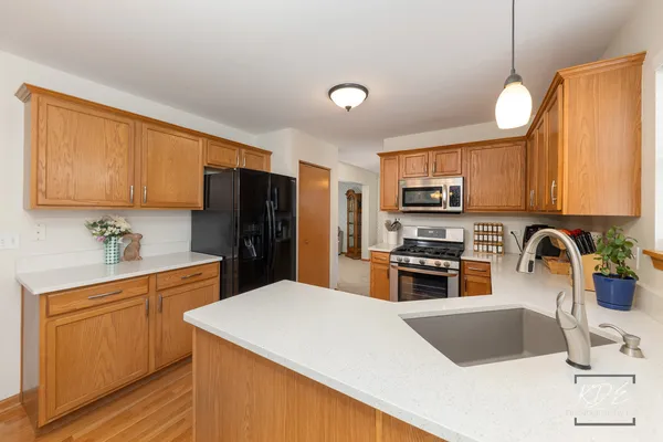 $429,000 | 1711 Red Maple Drive, Plainfield, IL 60586