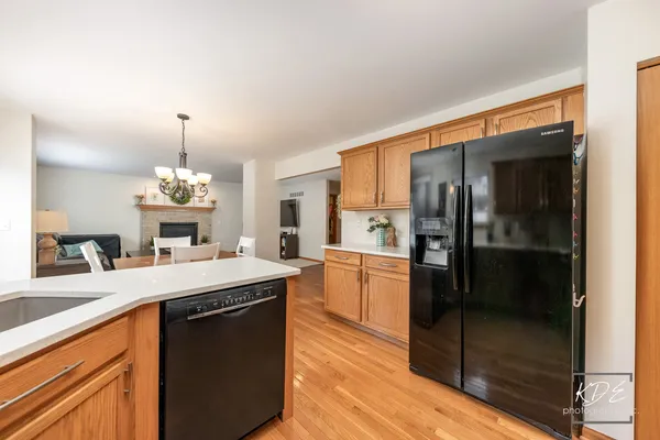 $429,000 | 1711 Red Maple Drive, Plainfield, IL 60586