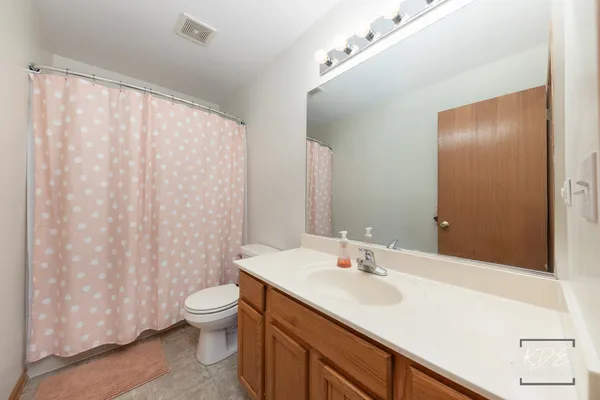 $429,000 | 1711 Red Maple Drive, Plainfield, IL 60586