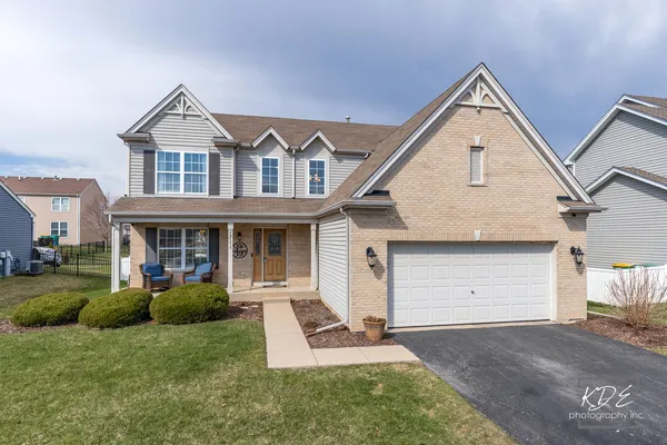 $429,000 | 1711 Red Maple Drive, Plainfield, IL 60586