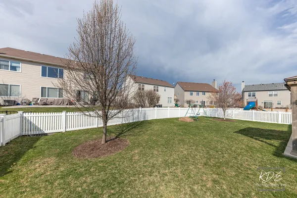 $429,000 | 1711 Red Maple Drive, Plainfield, IL 60586
