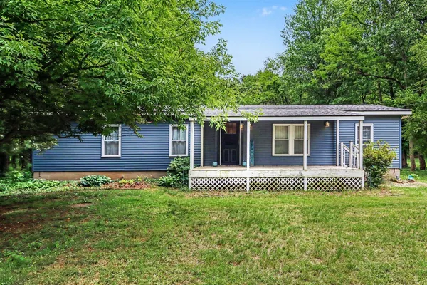 $215,000 | 55719 Resort Road, Three Rivers, MI 49093