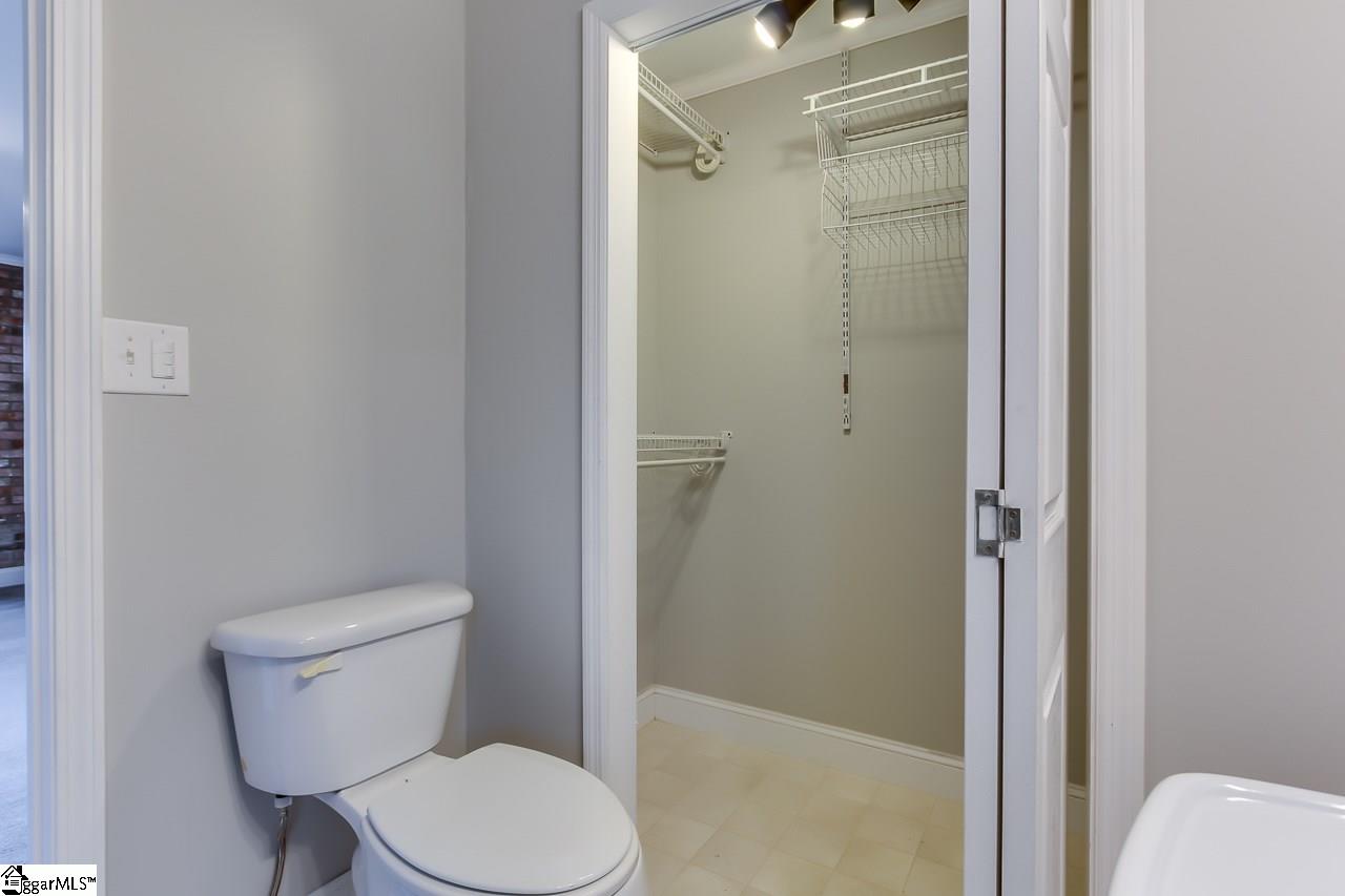 303 Mapleton Drive Greenville, SC 29607 - Photo 22 of 31