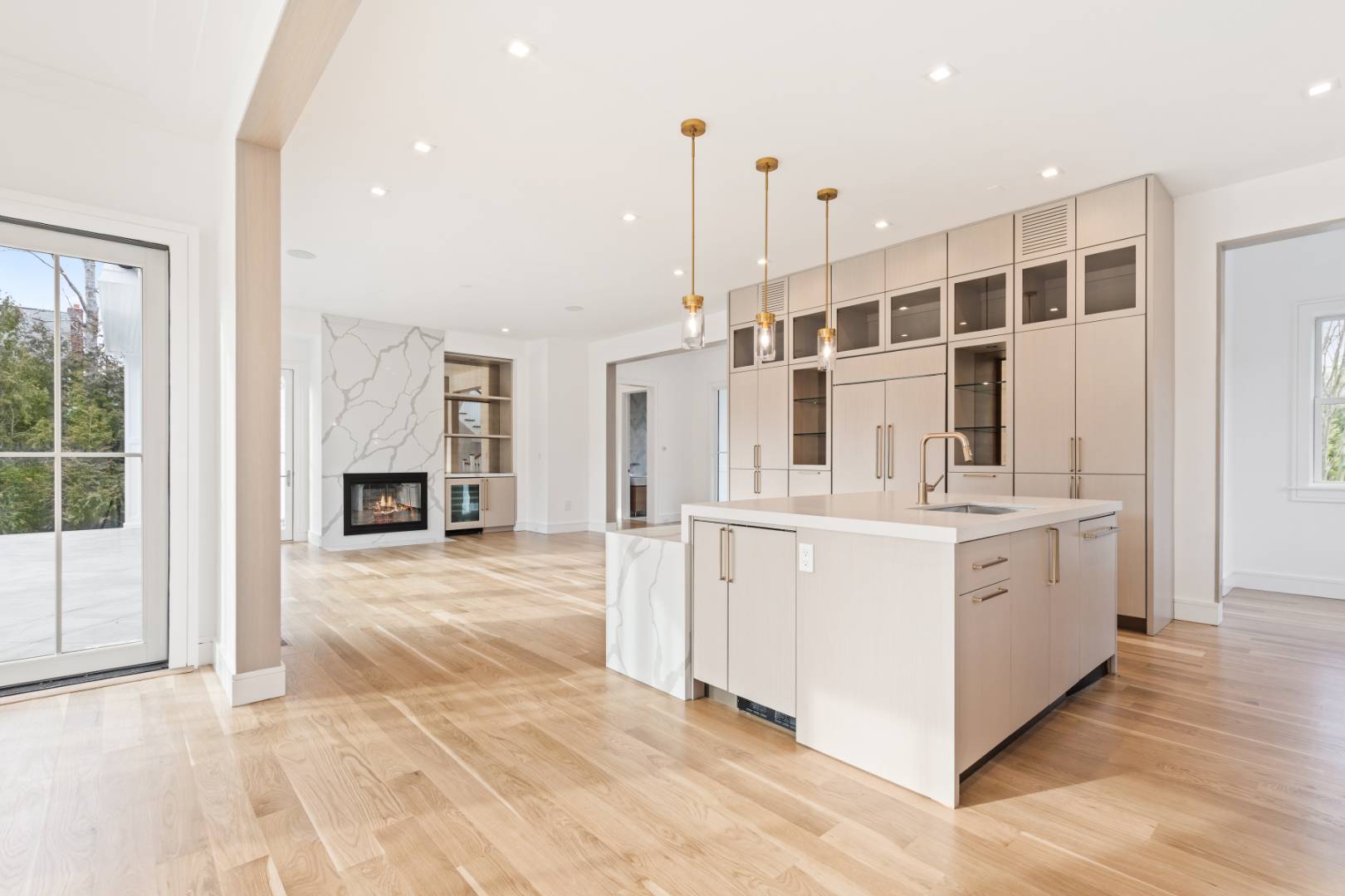 9 Tyndall Road Sag Harbor, NY 11963 - Photo 4 of 27 Gallery Image 4