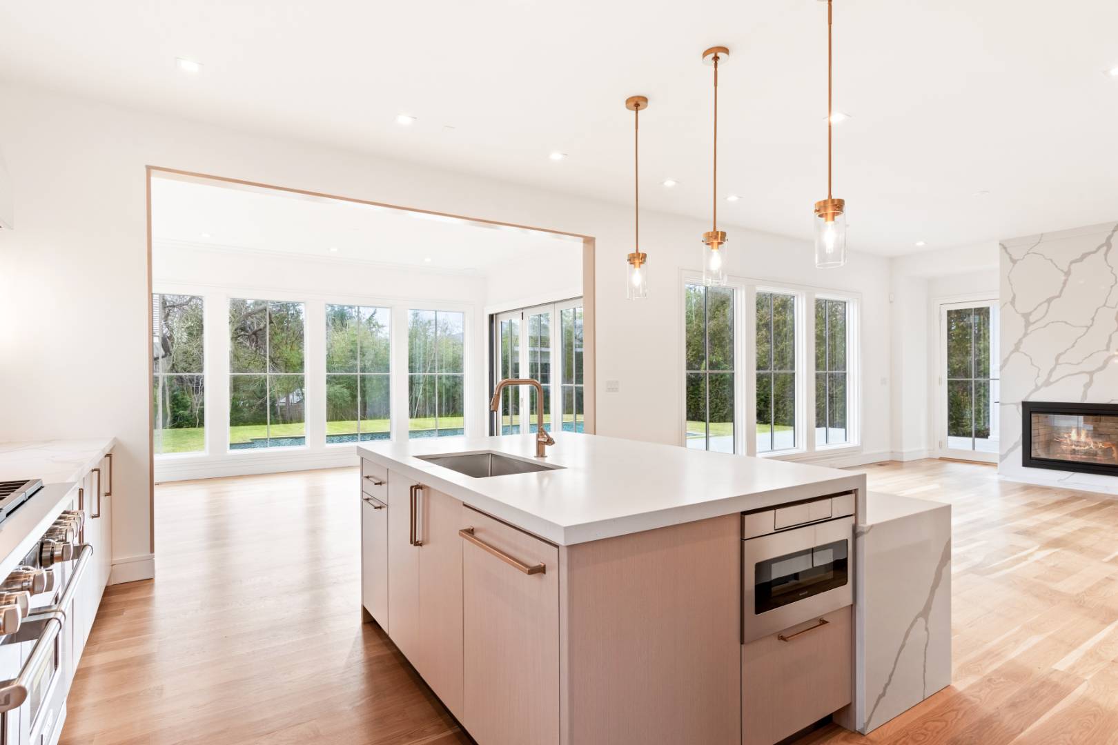 9 Tyndall Road Sag Harbor, NY 11963 - Photo 10 of 27 Gallery Image 10