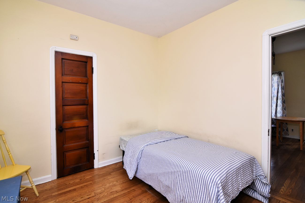 1532 Sheridan Road Cleveland, OH 44121 - Photo 22 of 29 Bedroom 2