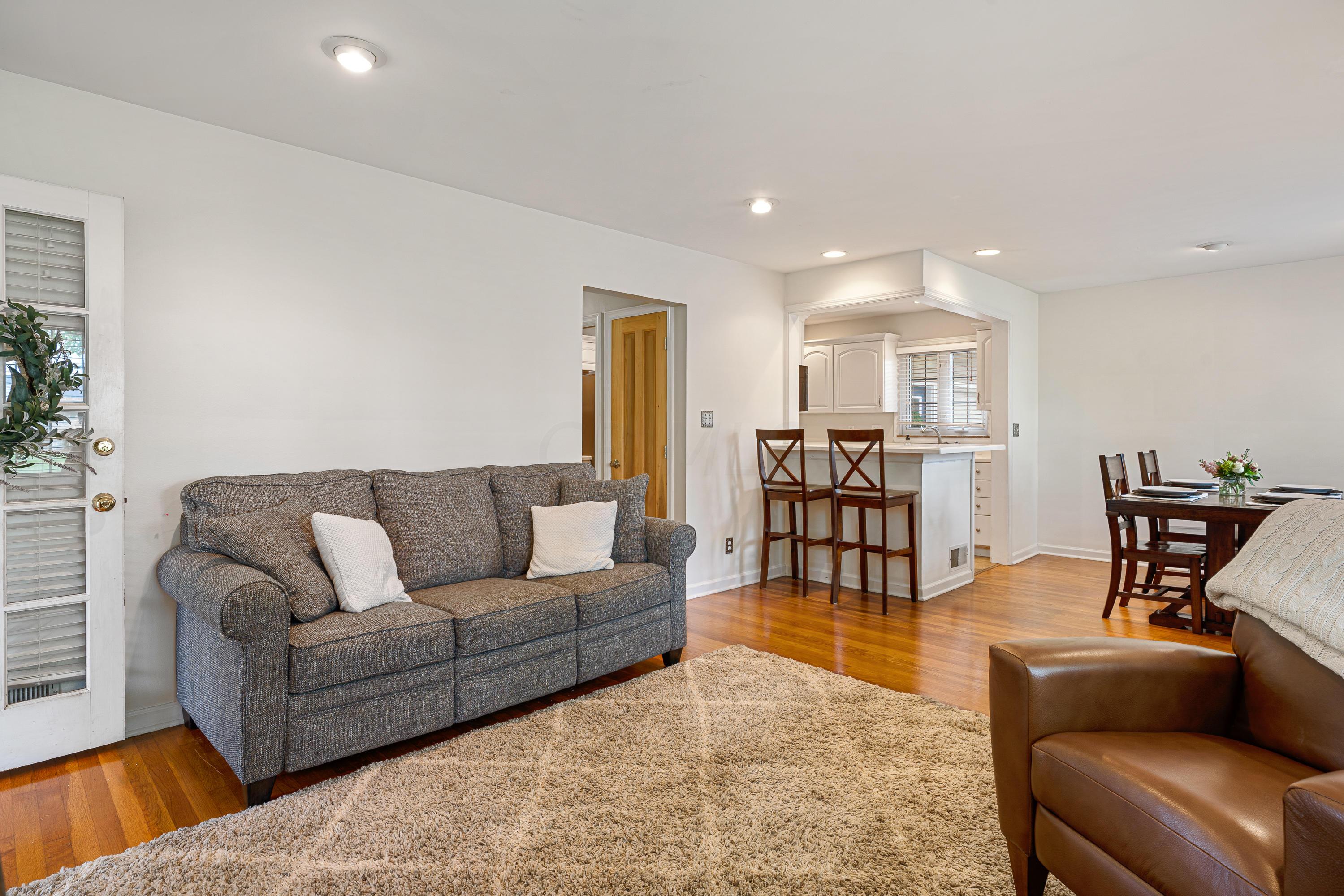 1797 Inchcliff Road Columbus, OH 43221 - Photo 12 of 43